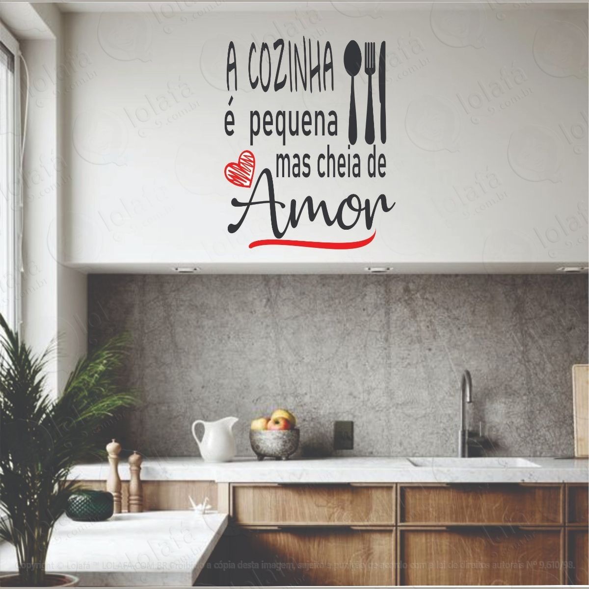 adesivo de parede a cozinha É pequena mas cheia de amor mod:1305
