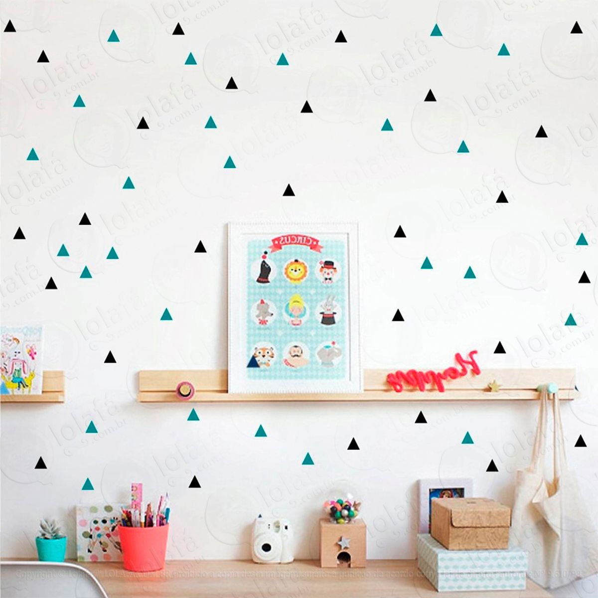 triângulos adesivos para quarto de bebê mod:265