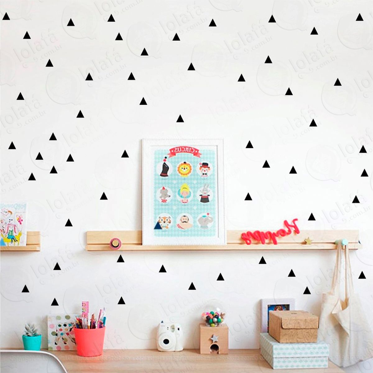 triângulos adesivos para quarto de bebê mod:274