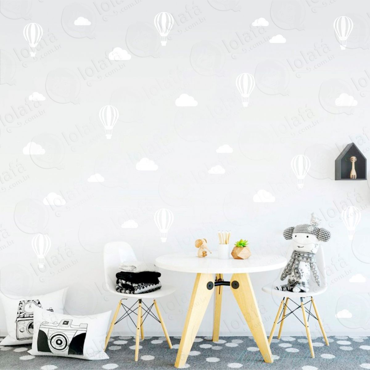 nuvens e balões adesivos para quarto de bebê mod:957