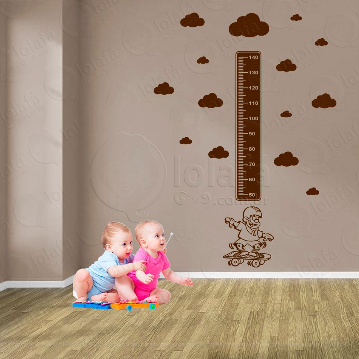 skate e nuvens adesivo régua de crescimento infantil, medidor de altura para quarto, porta e parede - mod:375